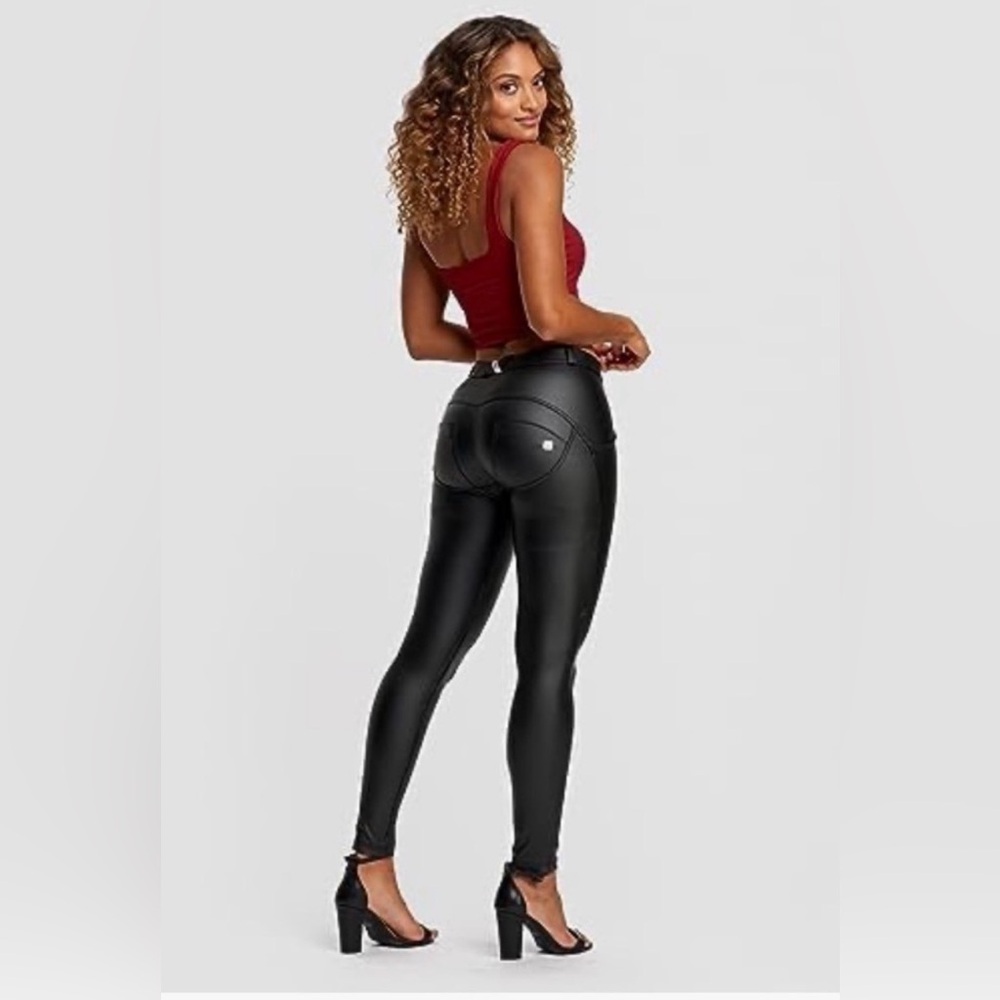 Freddy Black Women's Leggings